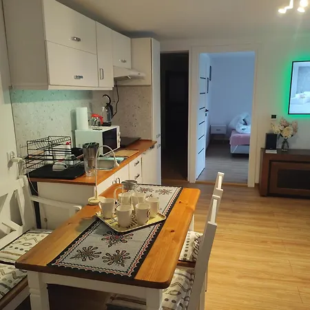 Apartament *